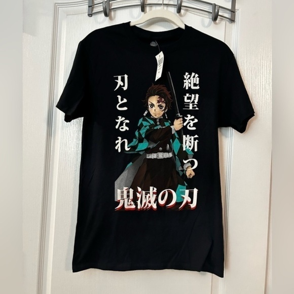 HOT TOPIC Demon Slayer tee tanjiro kanji men’s medium black shirt NWT Anime - Picture 1 of 9